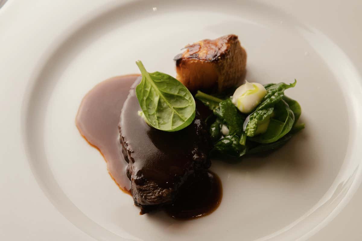 Gli chef Parisi e Valbuzzi incantano in una cena a quattro mani al Filario Gli chef Parisi e Valbuzzi incantano in una cena a quattro mani al Filario